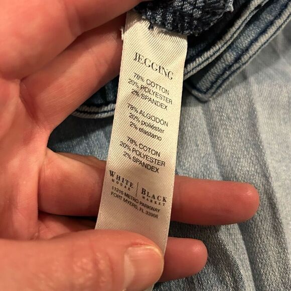 White House Black Market Denim Leggings Faded Medium Wash Knee Patch Size Med - Picture 5 of 5
